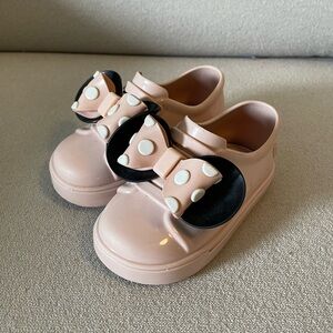 MINI MELISSA Minnie Mouse Slip-On Sneakers